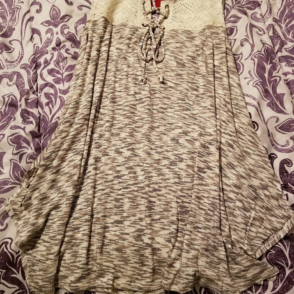 Spacedye Keyhole Back Tank - Picture 5 of 7